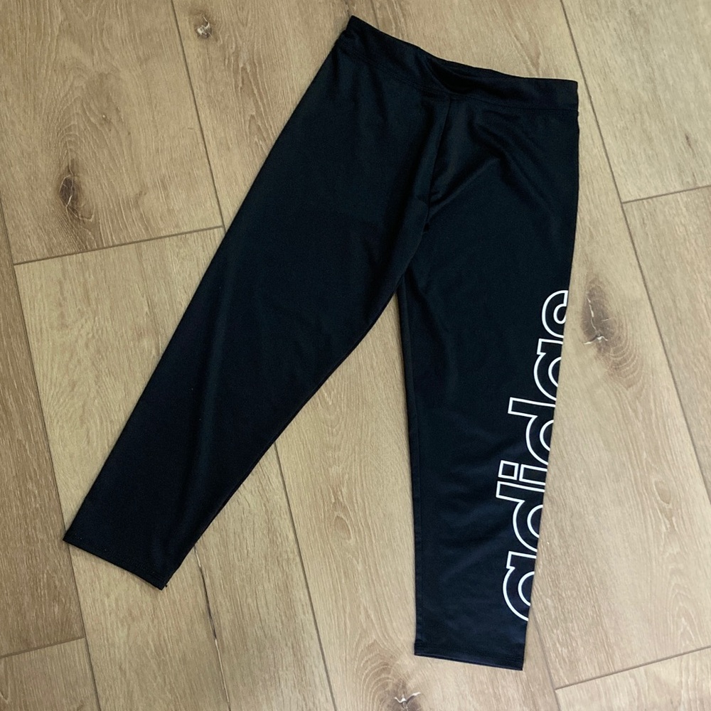 Size 14 girls Adidas cropped active leggings pants